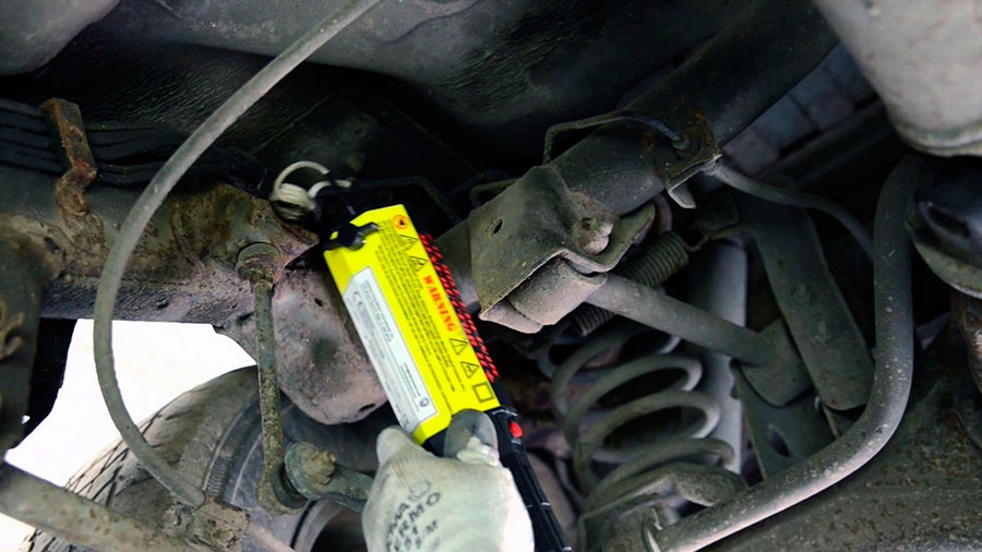 Удаление ржавчины с кузова автомобиля и прикипевших деталей. Рихтовка без покраски.