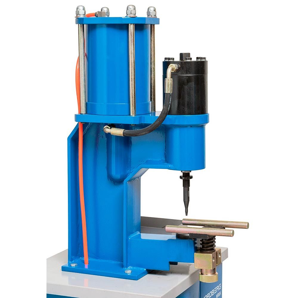 Пневмо-гидравлический станок для заклепки тормозных колодок