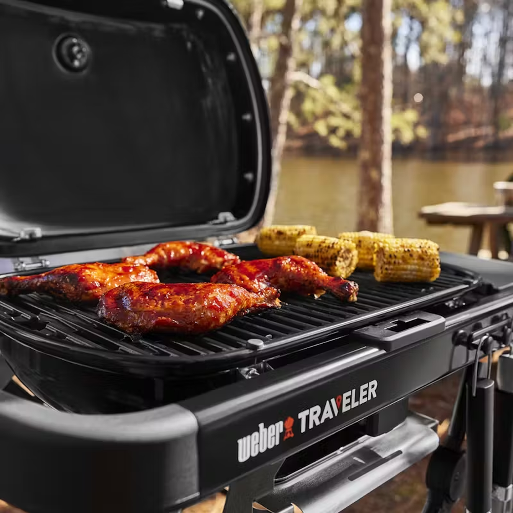 Газовый гриль Weber Traveler Compact черный