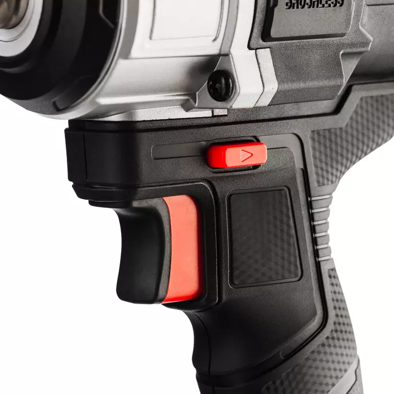 Гайковерт ударный аккумуляторный RUNTEC TECHNIC 1/2", 20В, 2*4Ач, 800Нм