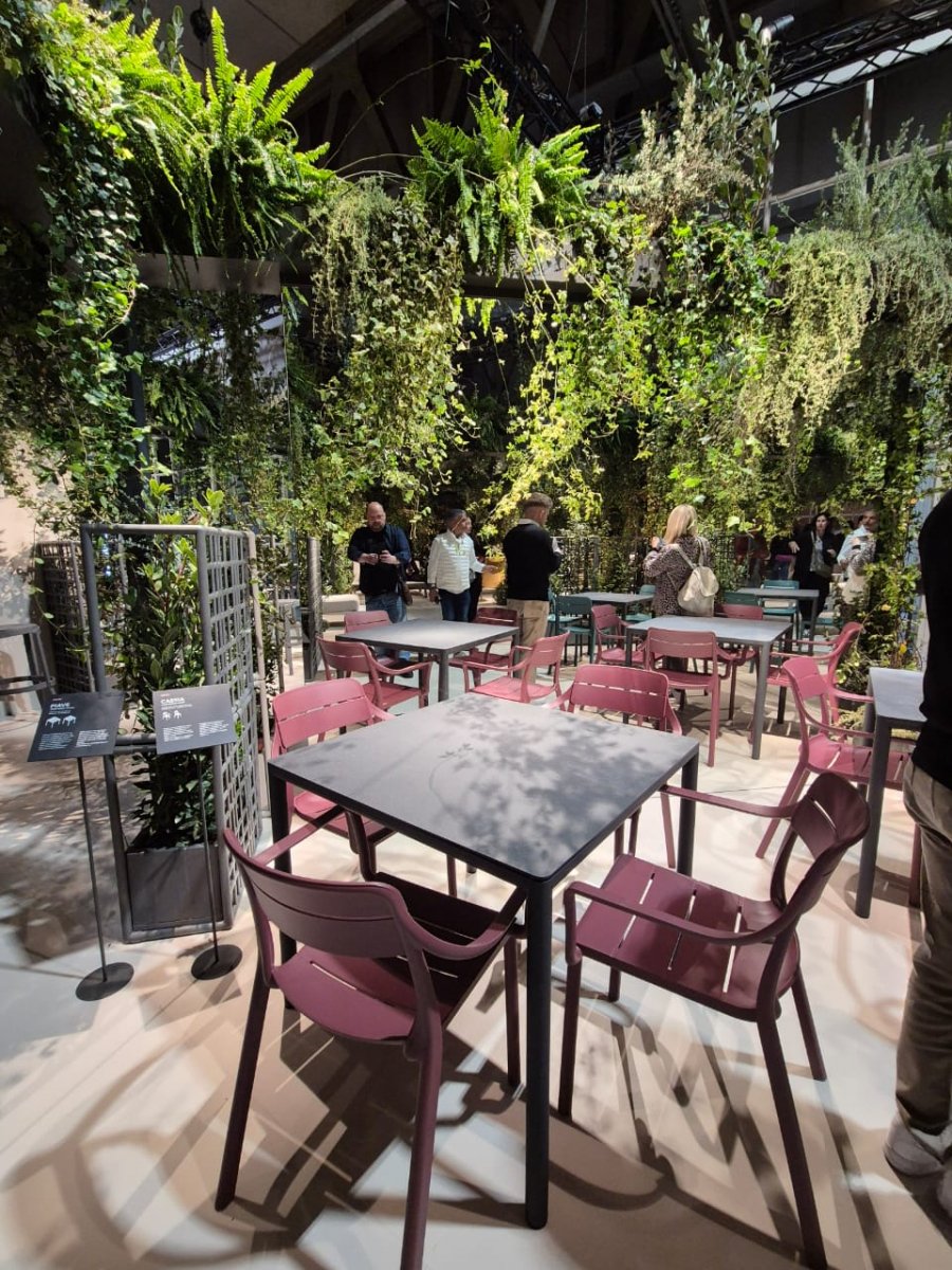 Стол обеденный ламинированный Piave 70