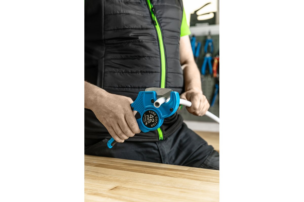 Труборез для пластиковых труб ПВХ, 0-42 мм