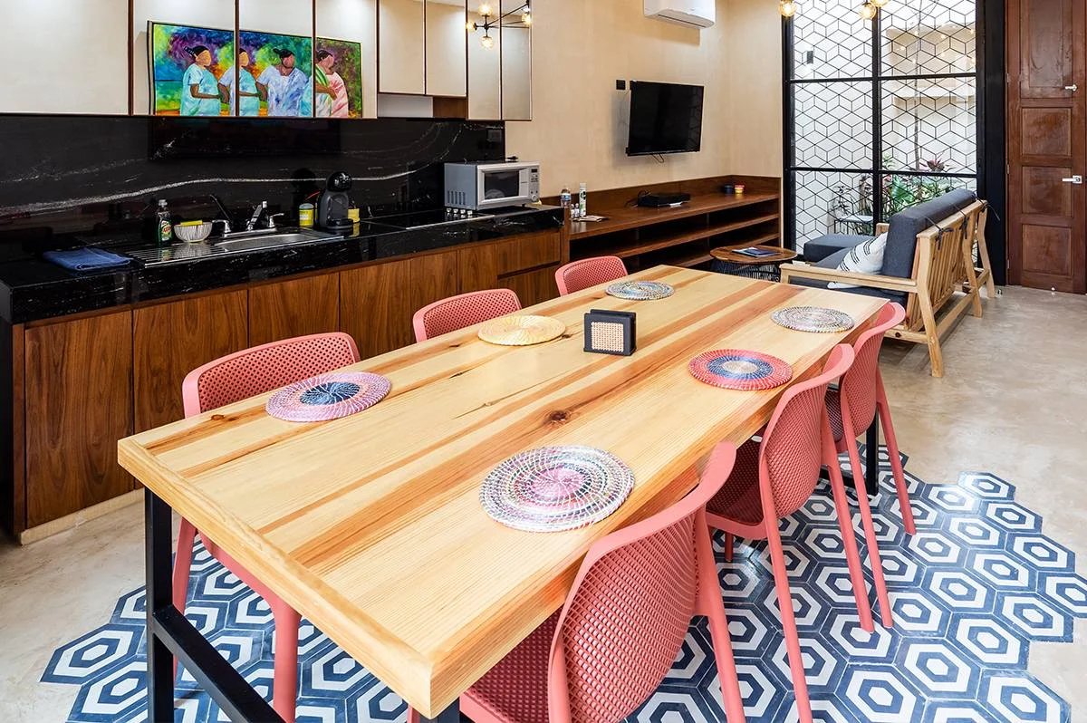 Стул пластиковый Bit