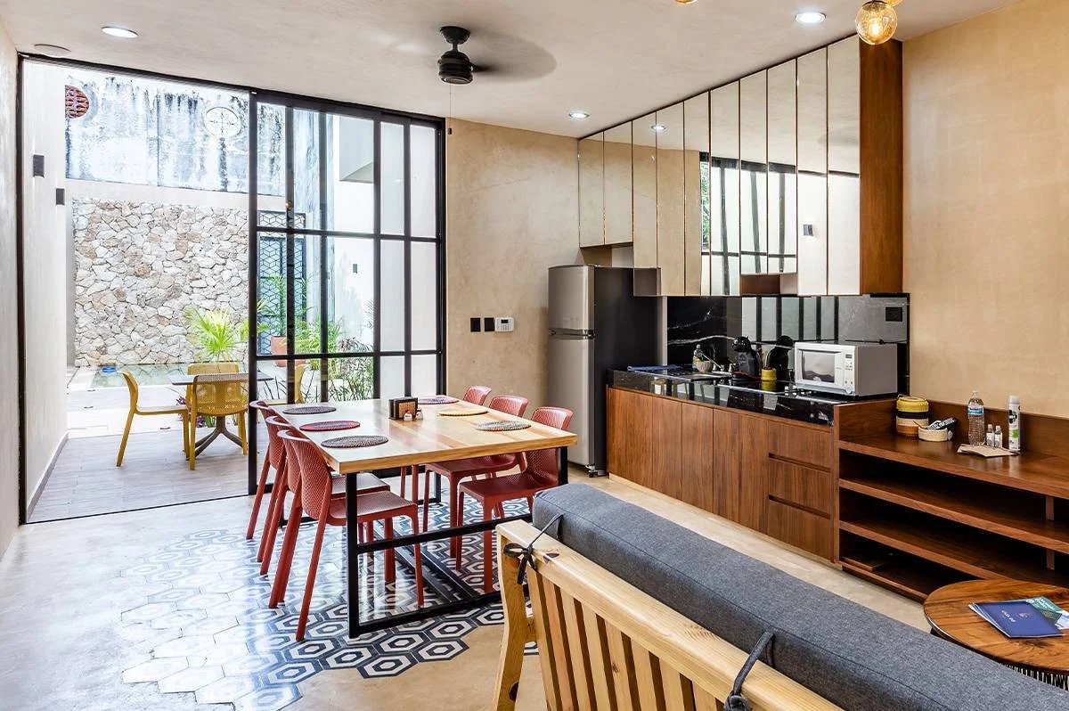 Стул пластиковый Bit