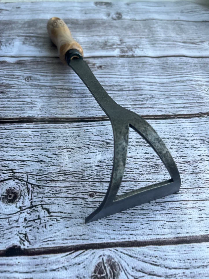 Мотыжка садовая с плоским лезвием 