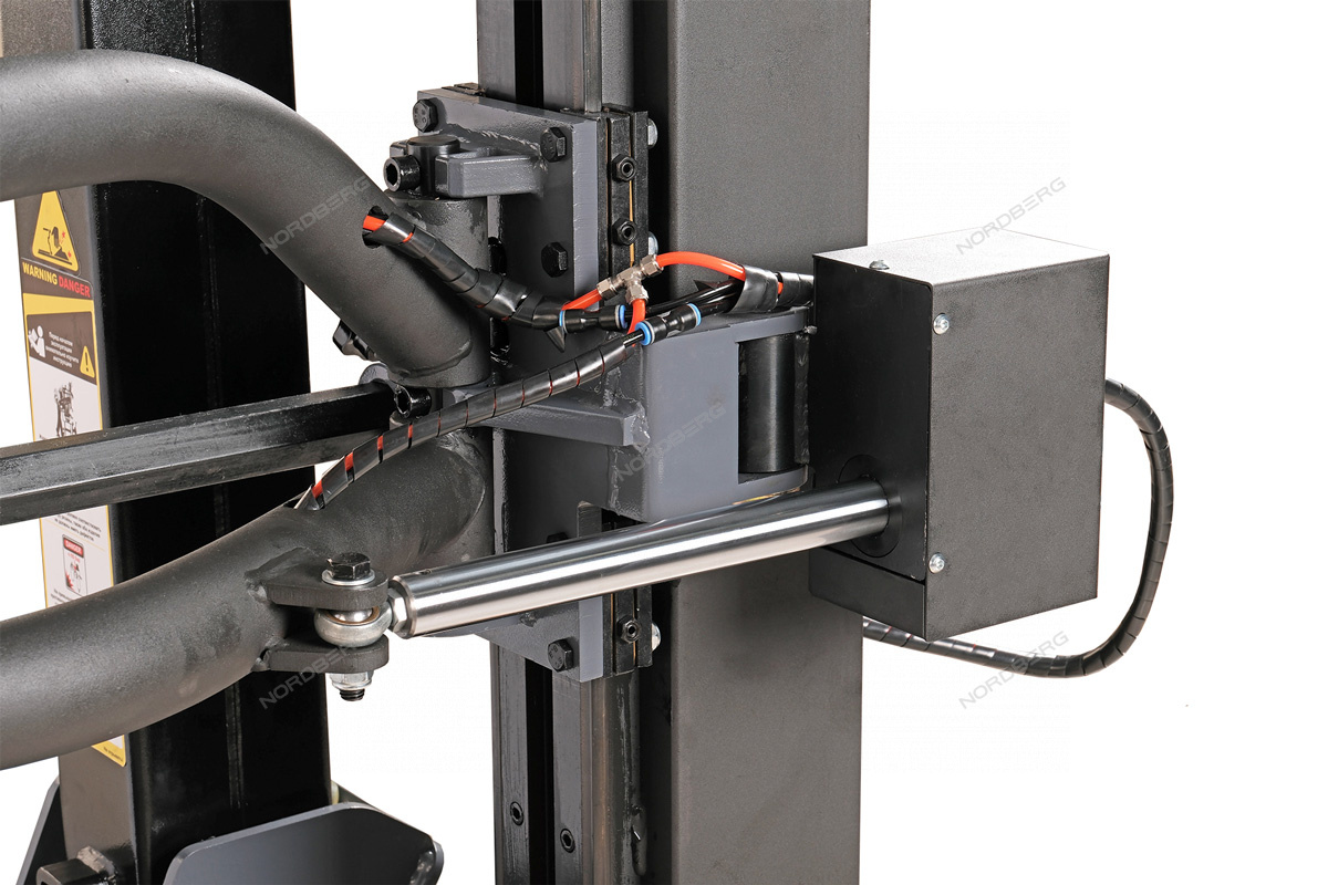 Станок шиномонтажный автомат, двускоростной, 220 В, серый + "Третья рука" 46H44N