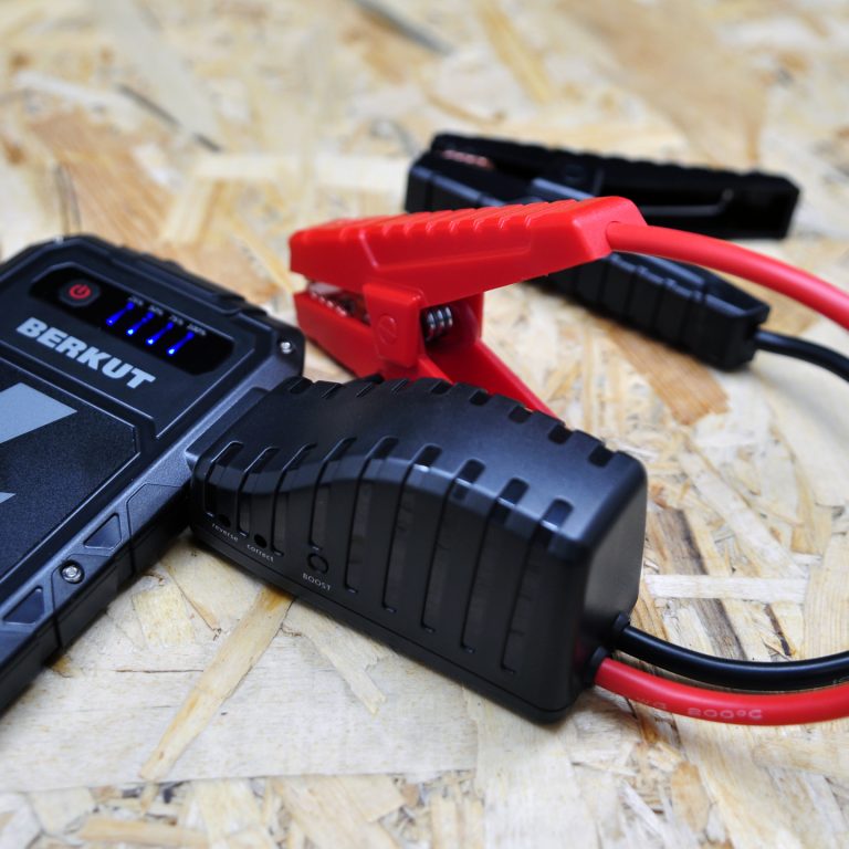 Пуско-зарядное усройство 