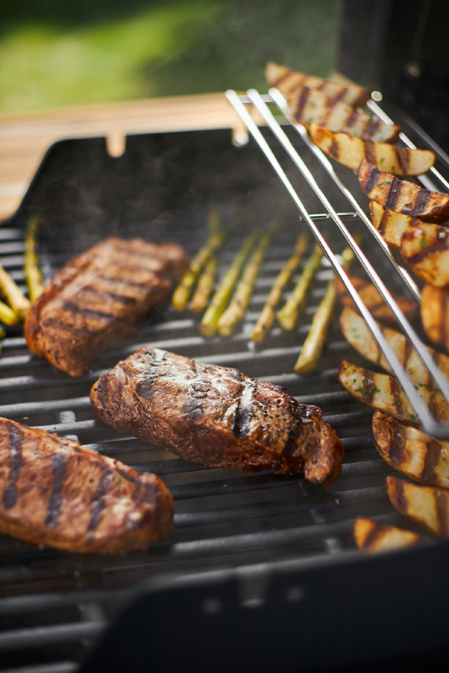 Газовый гриль Weber Spirit E-325 GBS черный