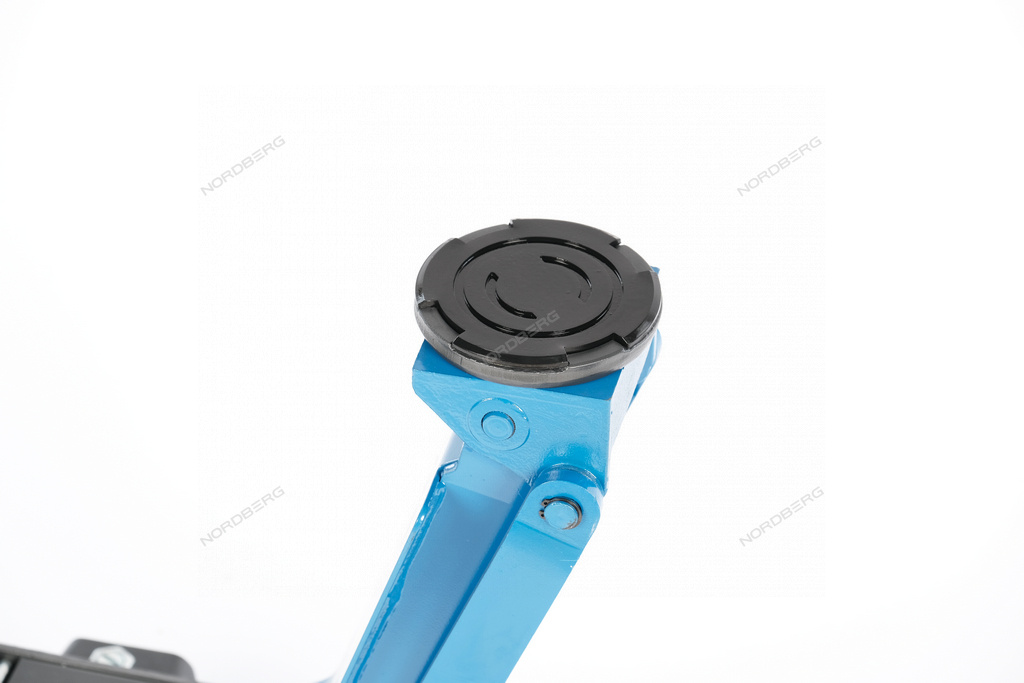 Домкрат подкатной, грузоподъемность 3,5 т