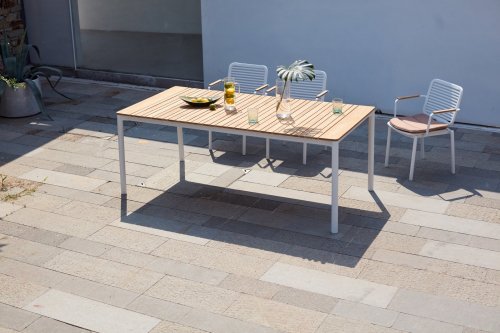 Комплект металлической мебели Armona