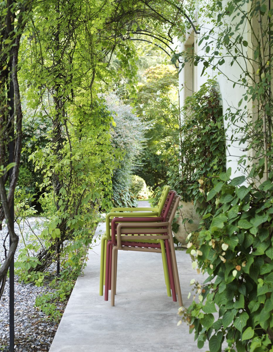 Комплект пластиковой мебели Clip 70 Doga