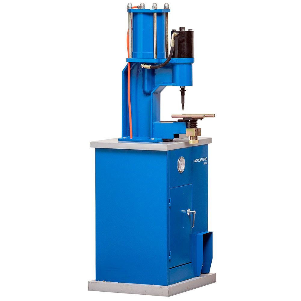 Пневмо-гидравлический станок для заклепки тормозных колодок