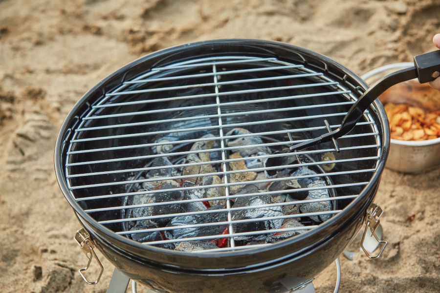 Угольный гриль 