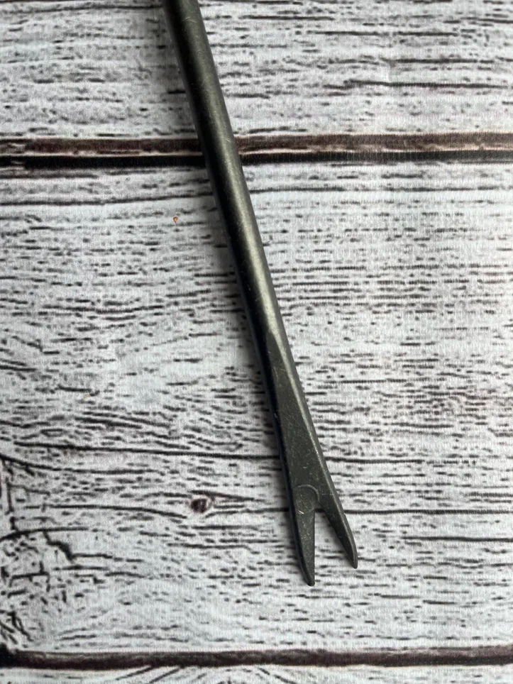 Штыревой удалитель сорняков "ласточкин хвост"