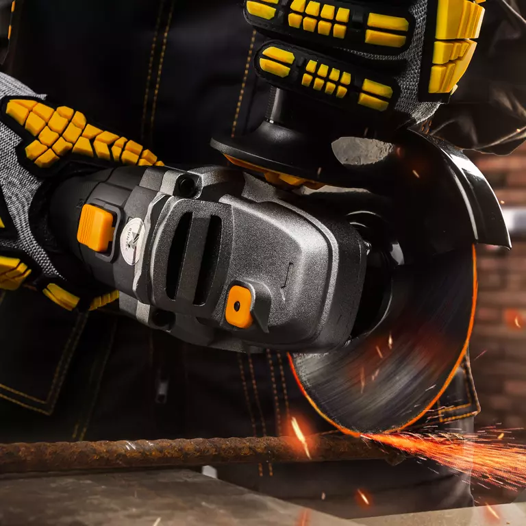 Шлифмашина угловая аккумуляторная PRO 125 мм, 20В, 2*4Ач, 900Вт