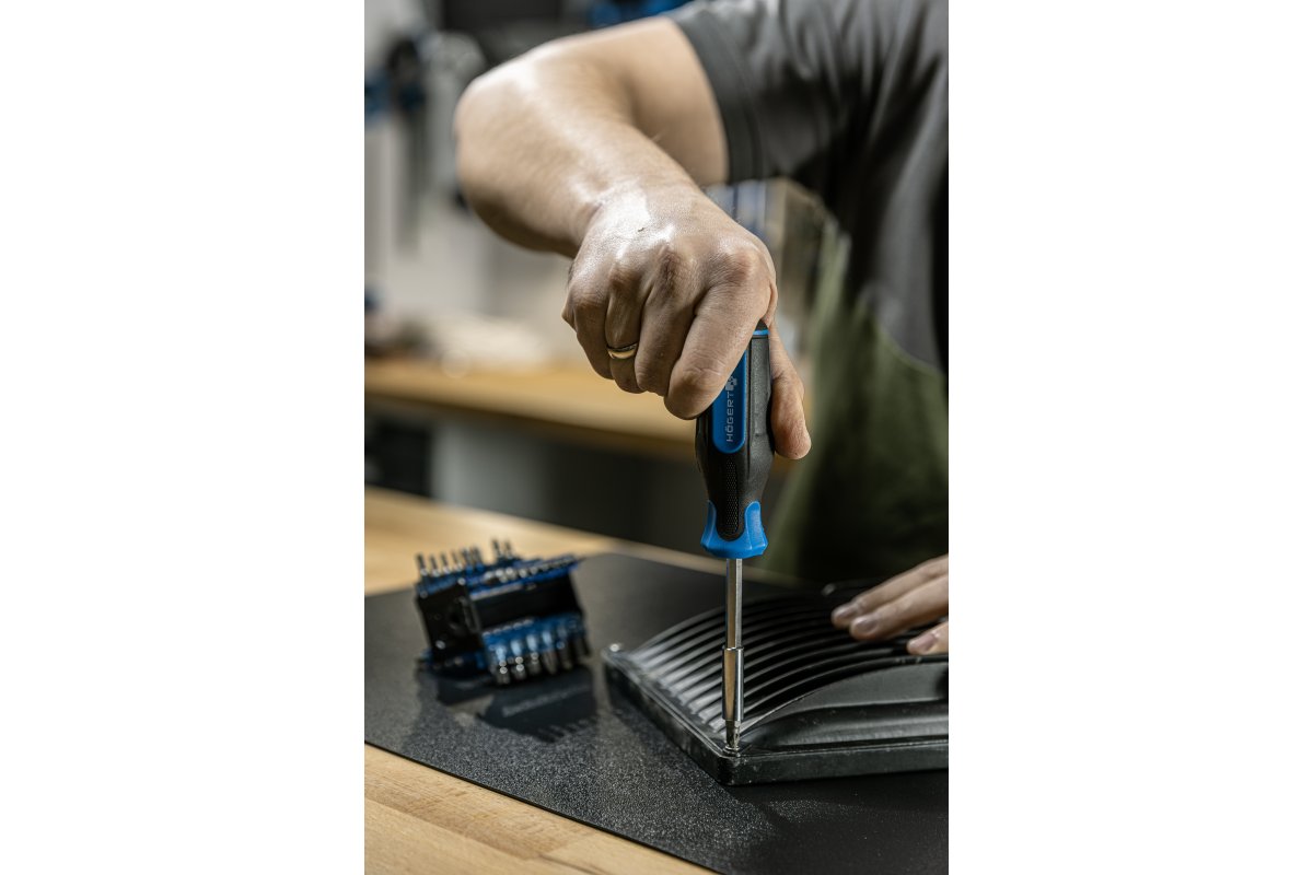 Набор отвертка и биты, 34 пр.