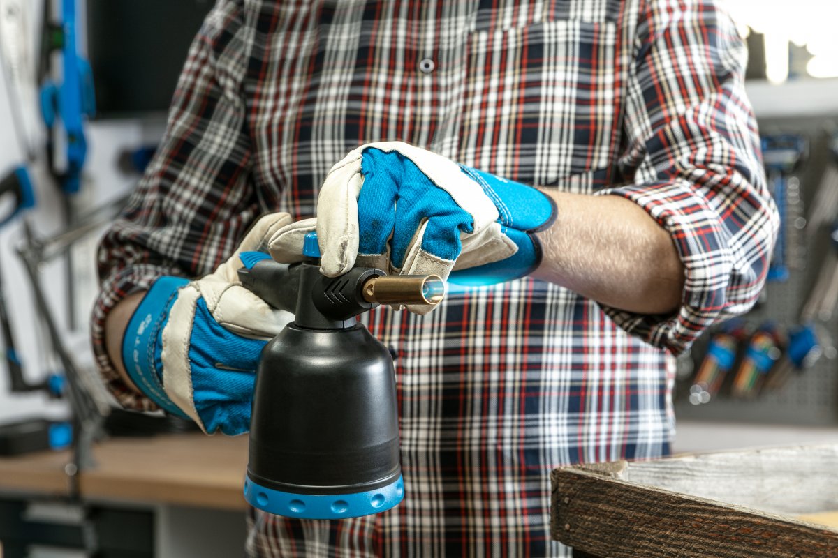 Газовая паяльная лампа