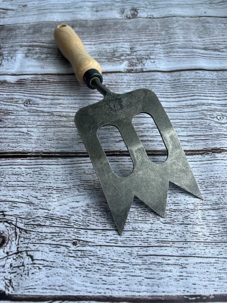 Универсальная посадочная лопатка садовника и цветовода "Продленная рука"