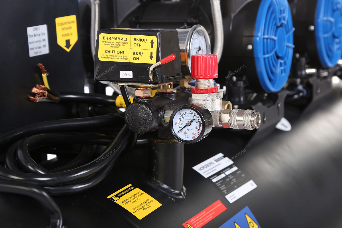 Компрессор безмасляный 380 В, ресивер 160 л, 750 л/мин