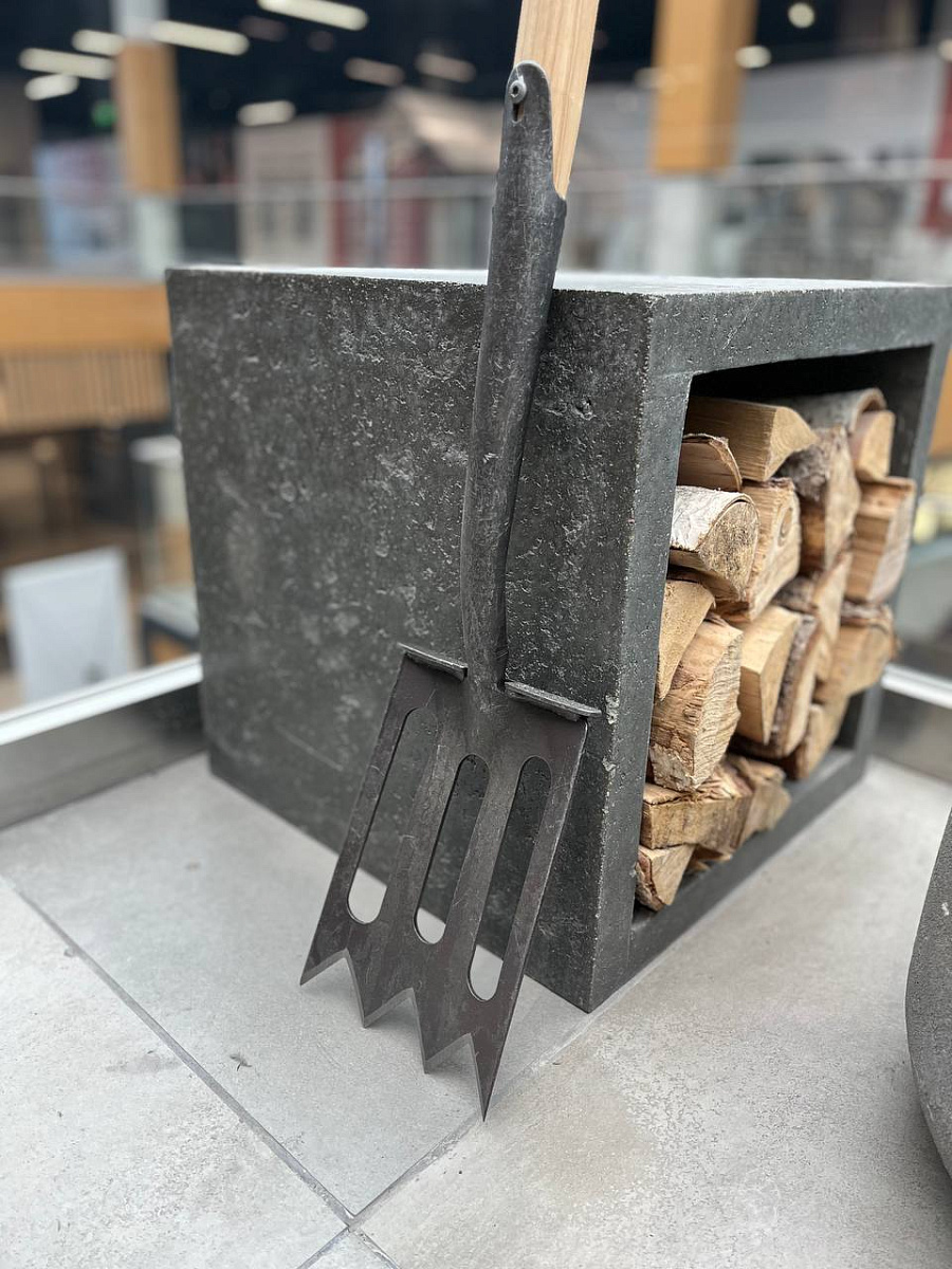 Штыковая кованая лопата DeWit с площадкой для ноги профессиональной серии Spork