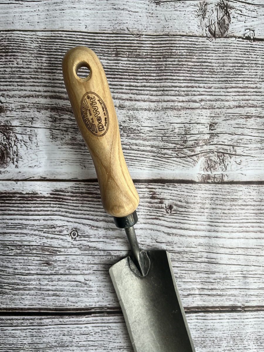 Совок садовый, пересадочный с кованым стальным узким полотном