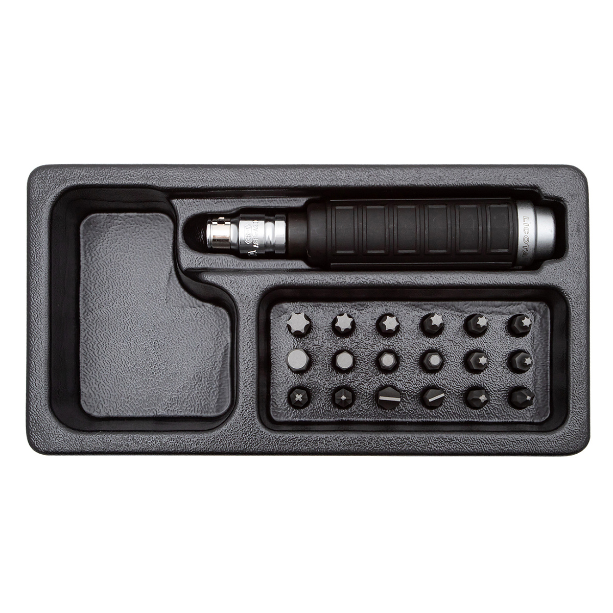 Ударная отвертка и вставки в ложементе