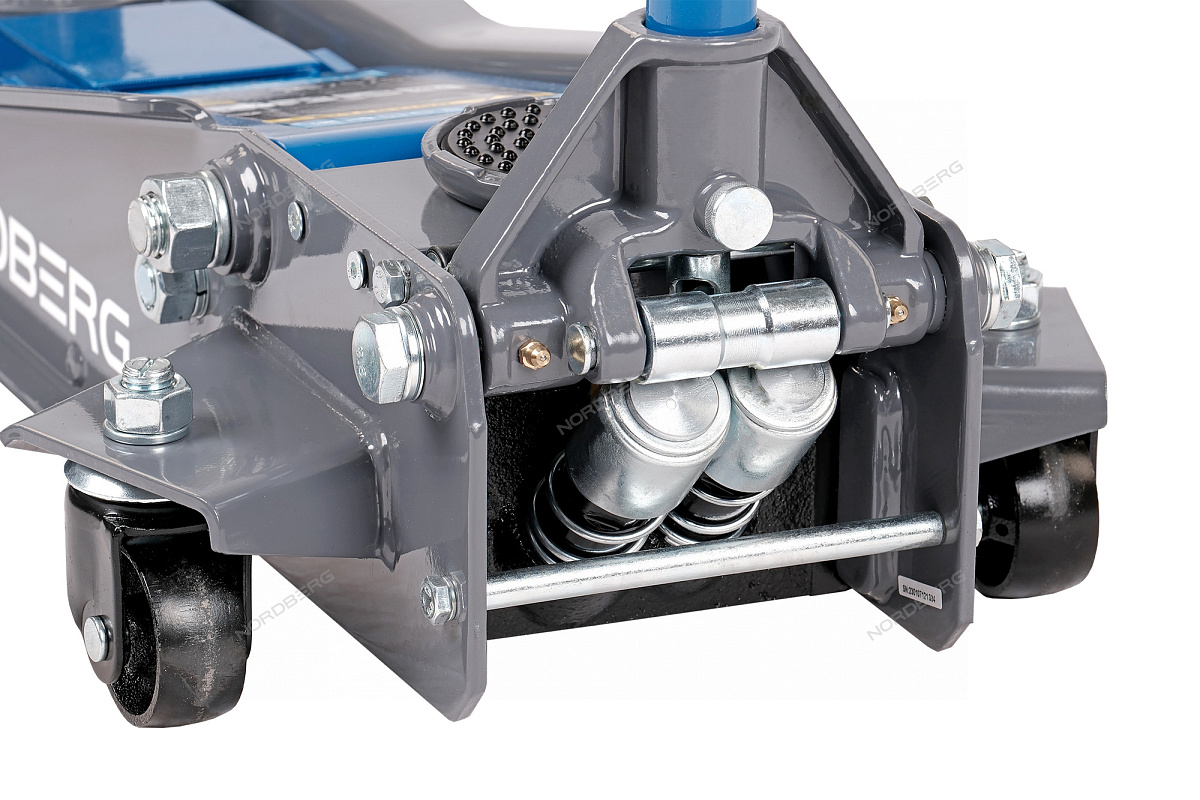 Домкрат подкатной 2 / 3 т с изменяемой высотой подхвата и регулируемой проставкой