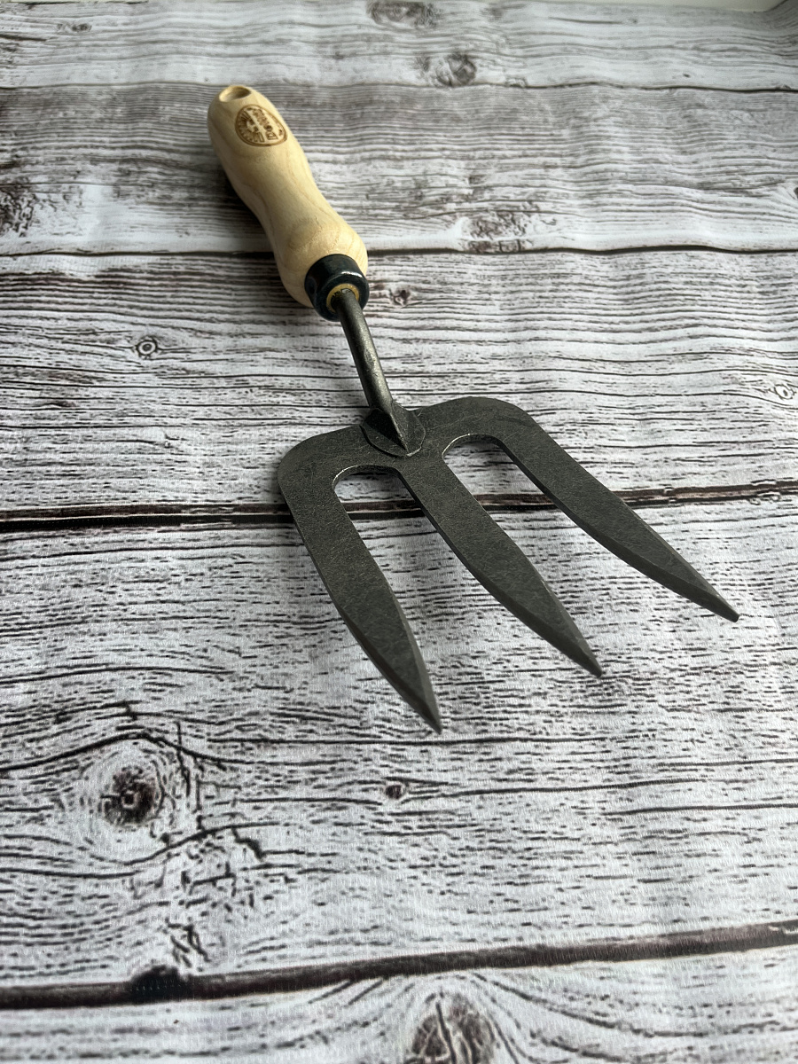 Садовая вилка пересадочная