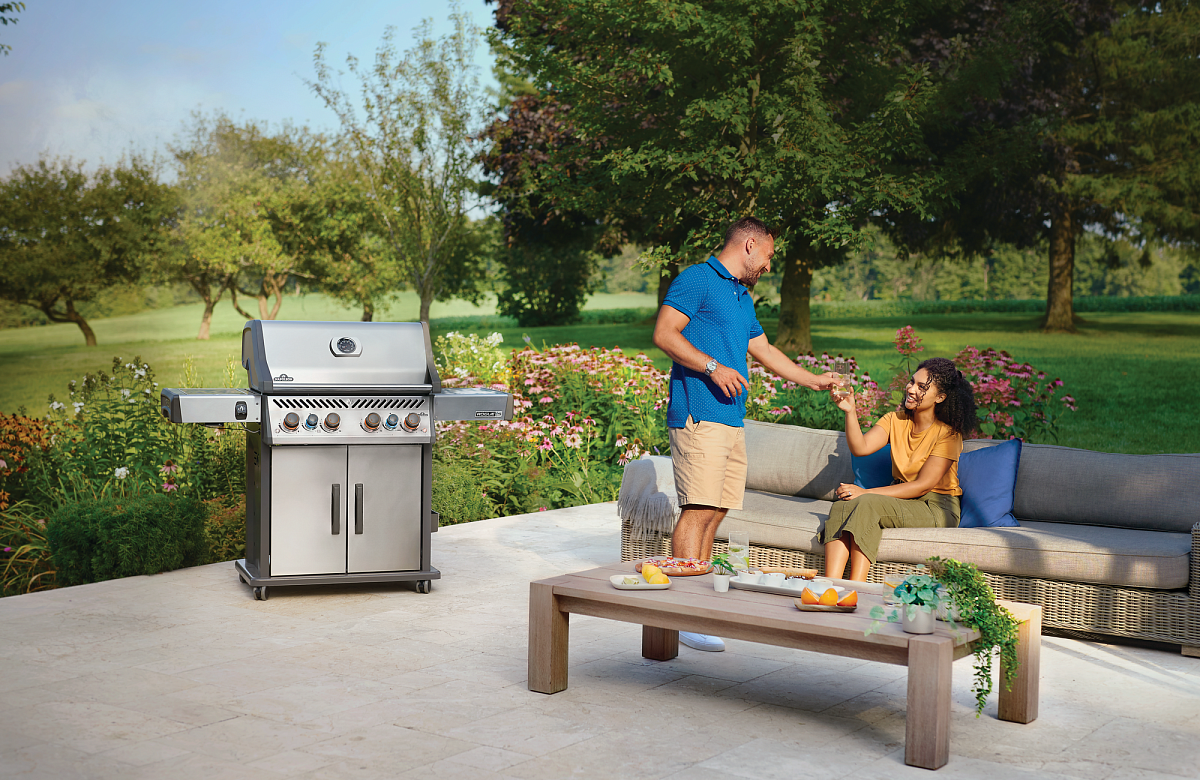 Газовый гриль Rogue PRO-S 525, 6 горелок (с ИК-горелкой)