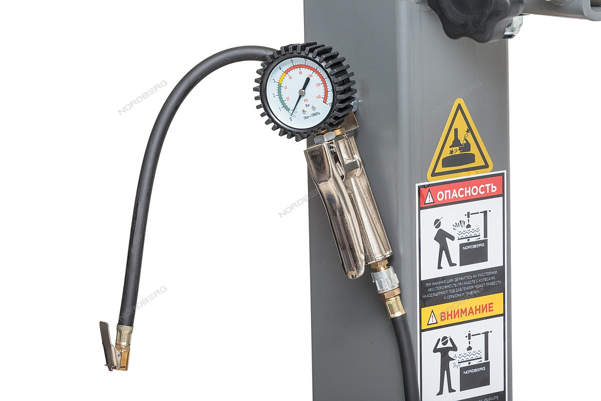 Шиномонтажный полуавтоматический станок