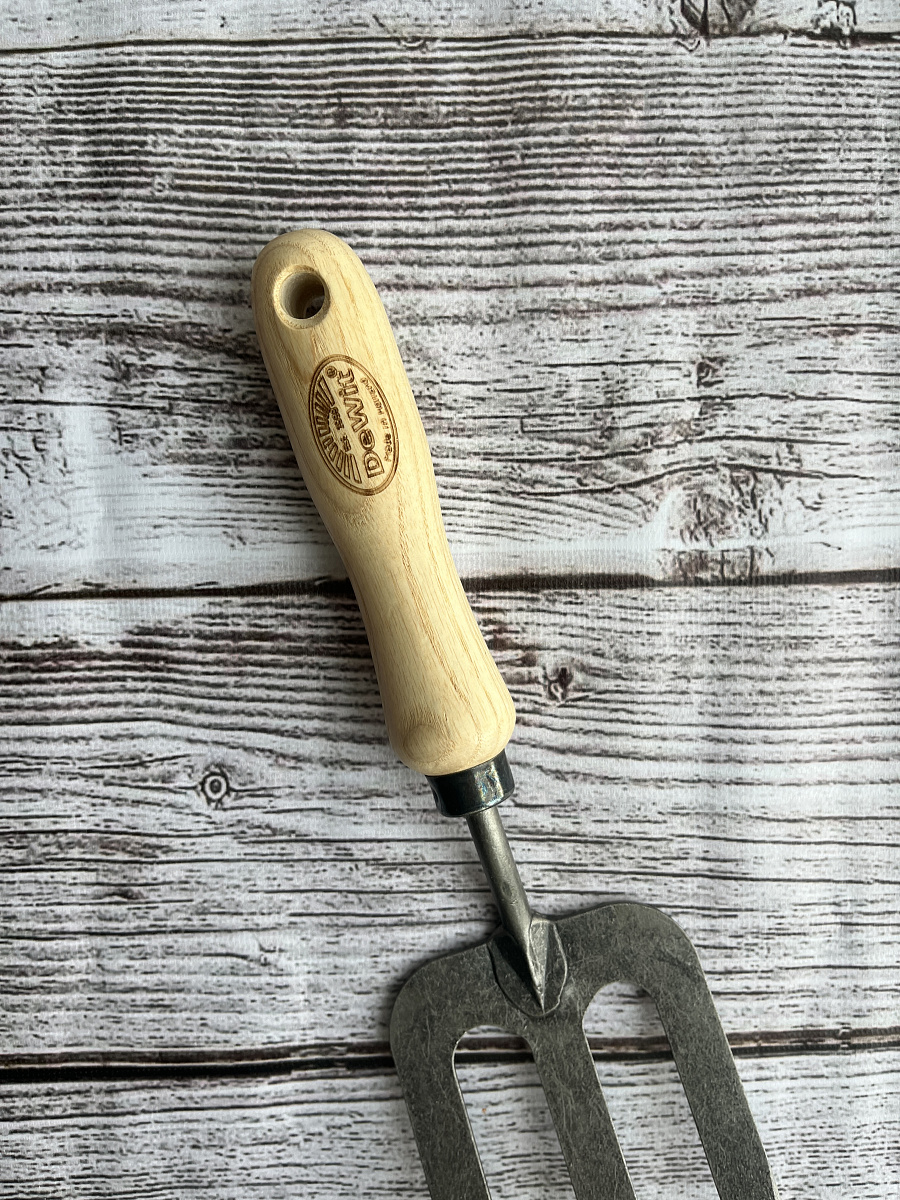 Садовая вилка пересадочная