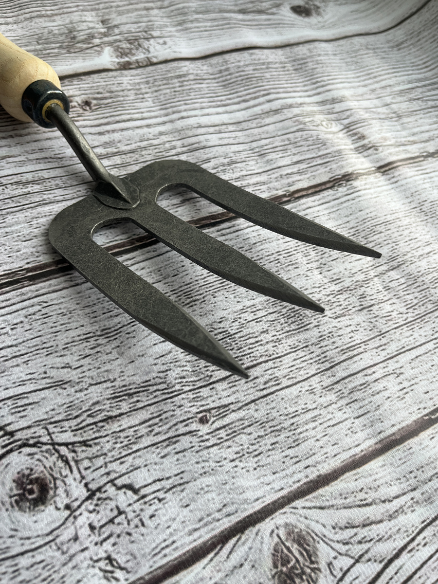 Садовая вилка пересадочная