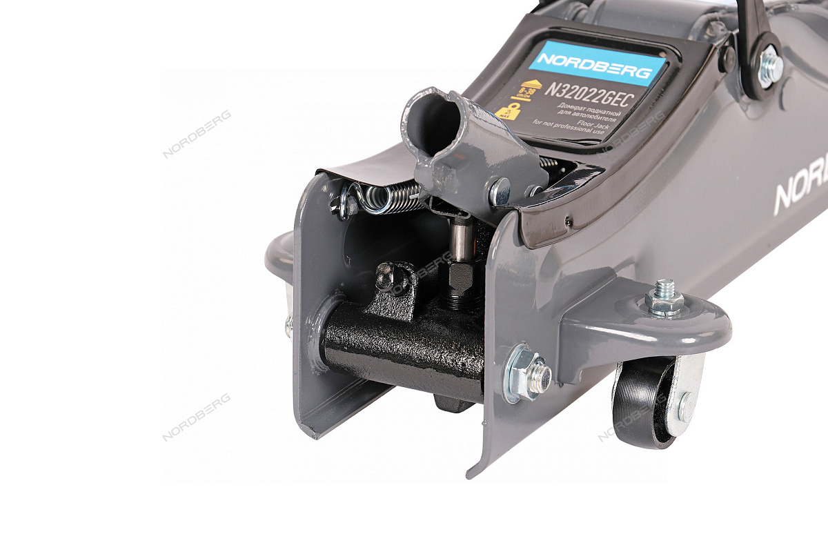 Домкрат подкатной для автолюбителя в кейсе, 2 т