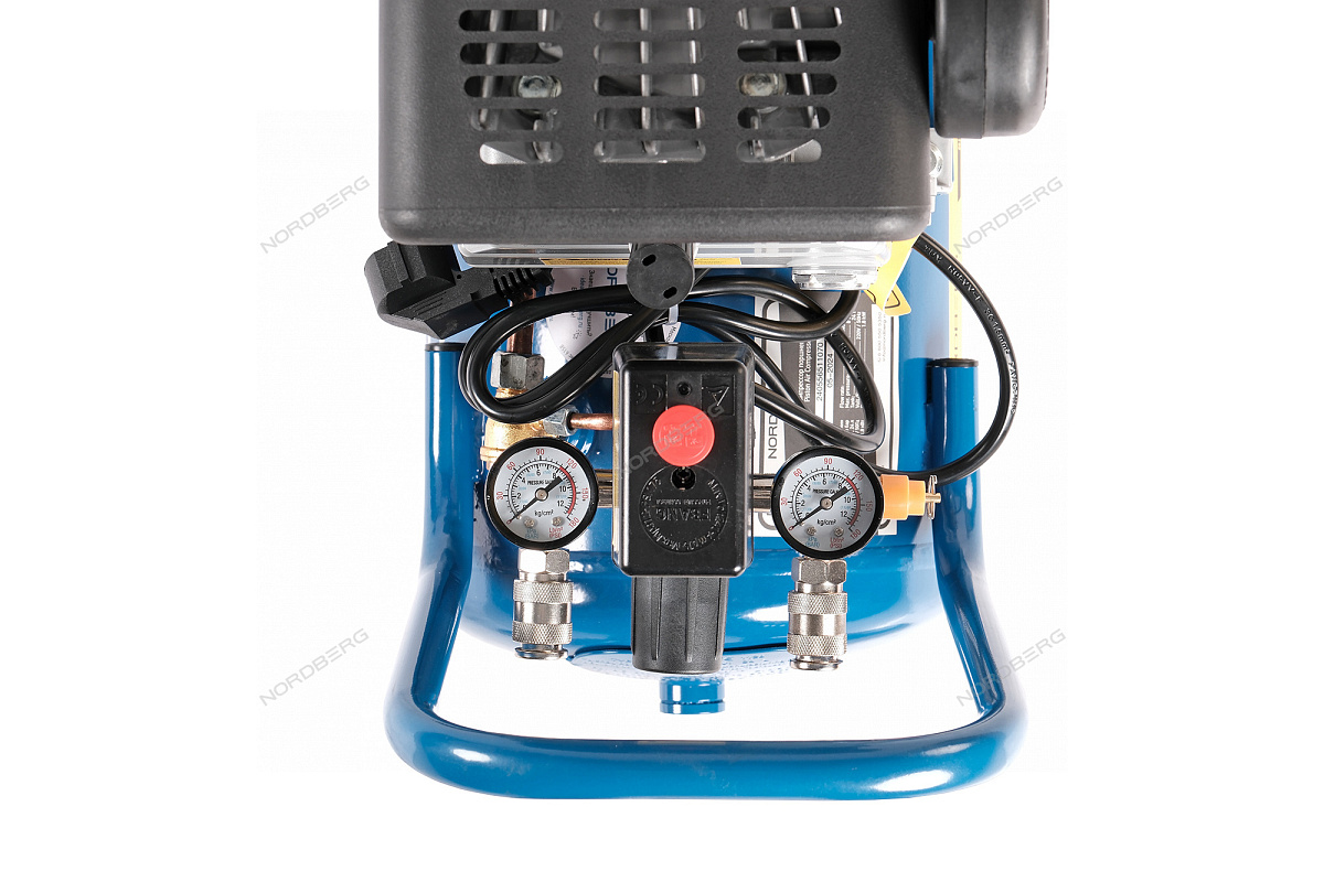 Компрессор поршневой, 220 В, ресивер 24 л, 240 л/мин