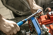 Ключ динамометрический 3/8″, 10-60 Nm Högert  HT1W711 1