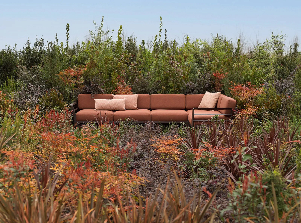 Диван пластиковый с подушками Maximo 5