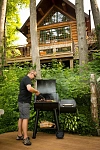Угольный гриль коптильня Broil King Regal Offset 400