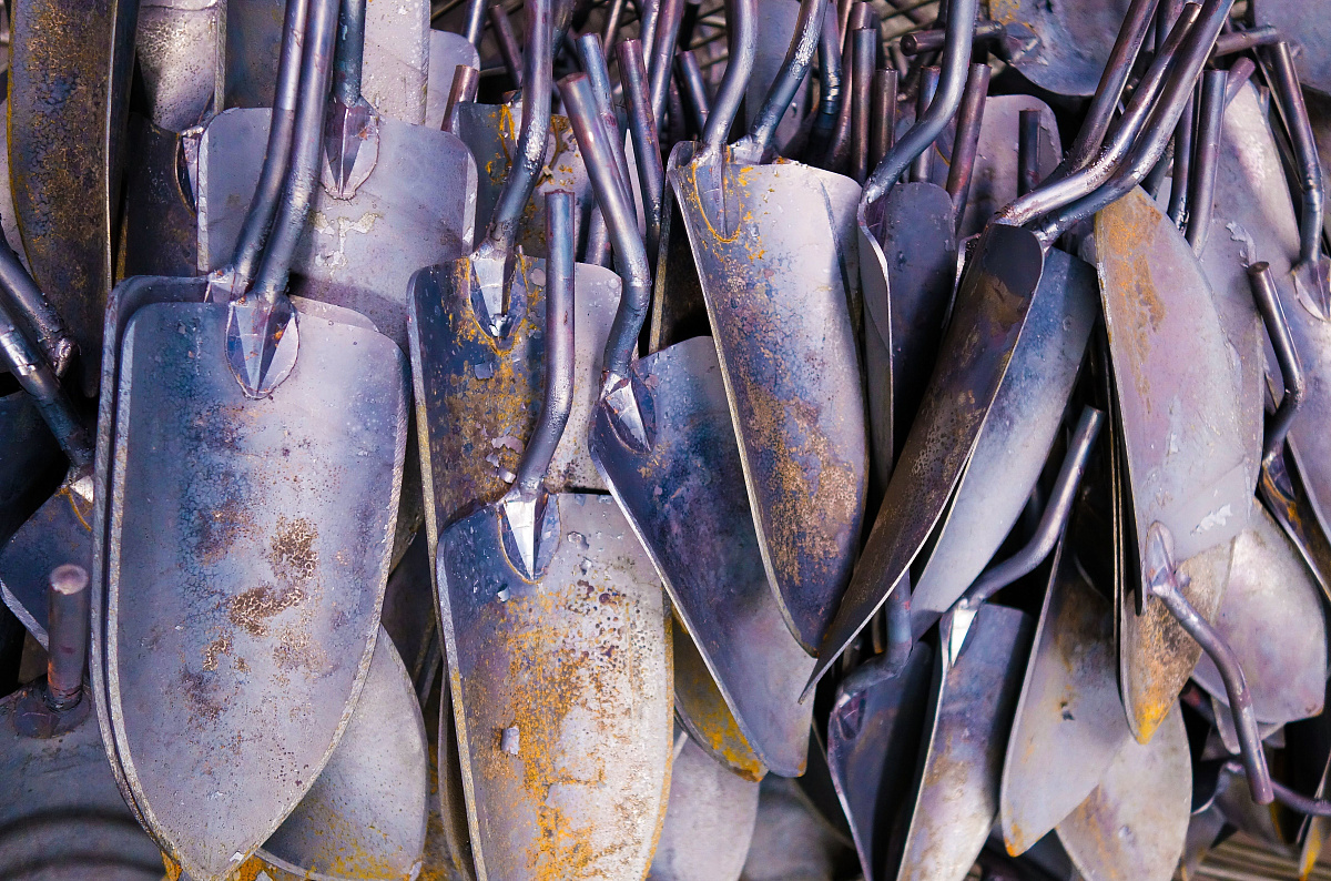 Совок садовый, посадочный, с кованым полотном